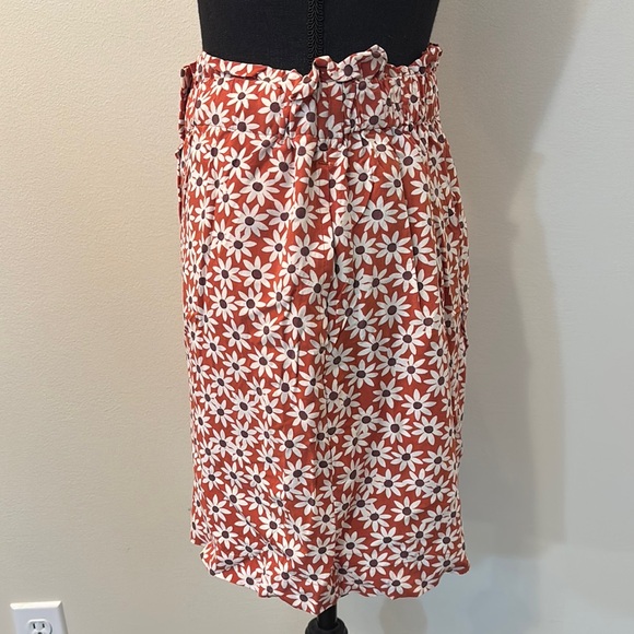 Madewell Women’s High Elastic Waist Skirt Size S with Flowers and‎ Buttons - Picture 4 of 8